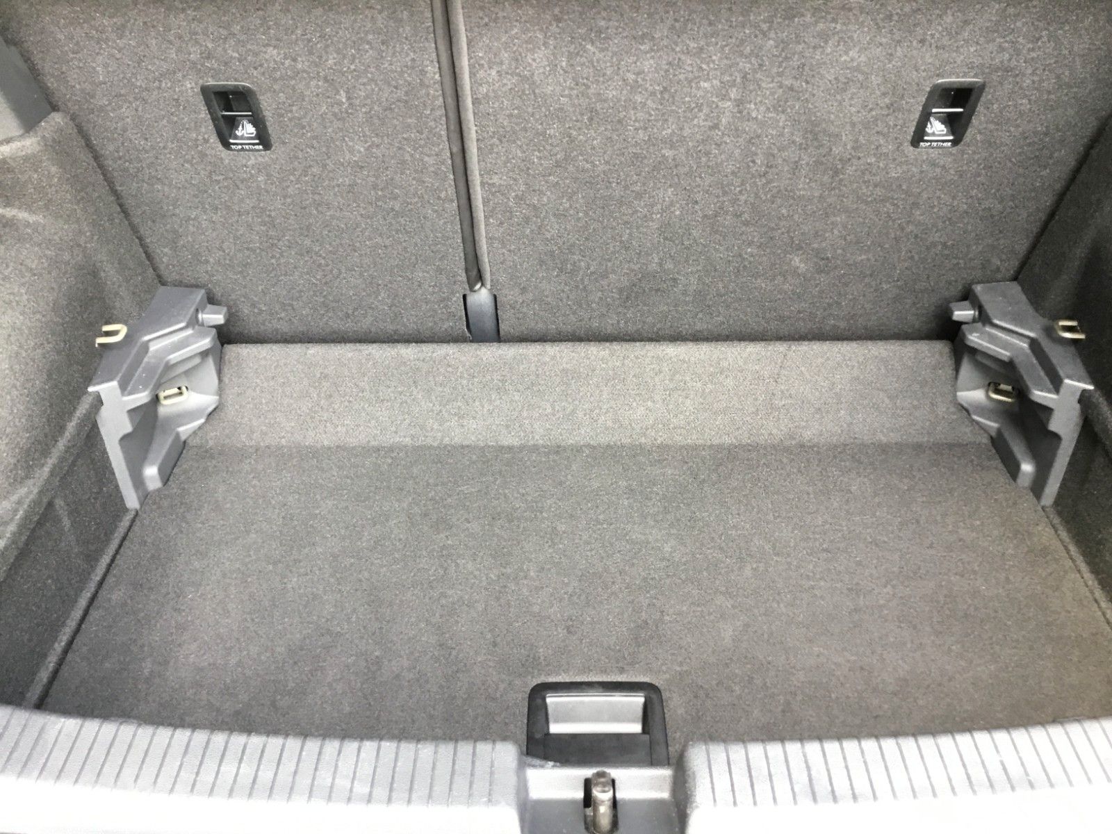 Fahrzeugabbildung Volkswagen T-Cross 1.5 TSI DSG GOAL+AHK+17"+ACC+Kamera