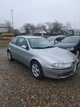Alfa Romeo 147 1.6 - Alfa Romeo 147 aus 2001