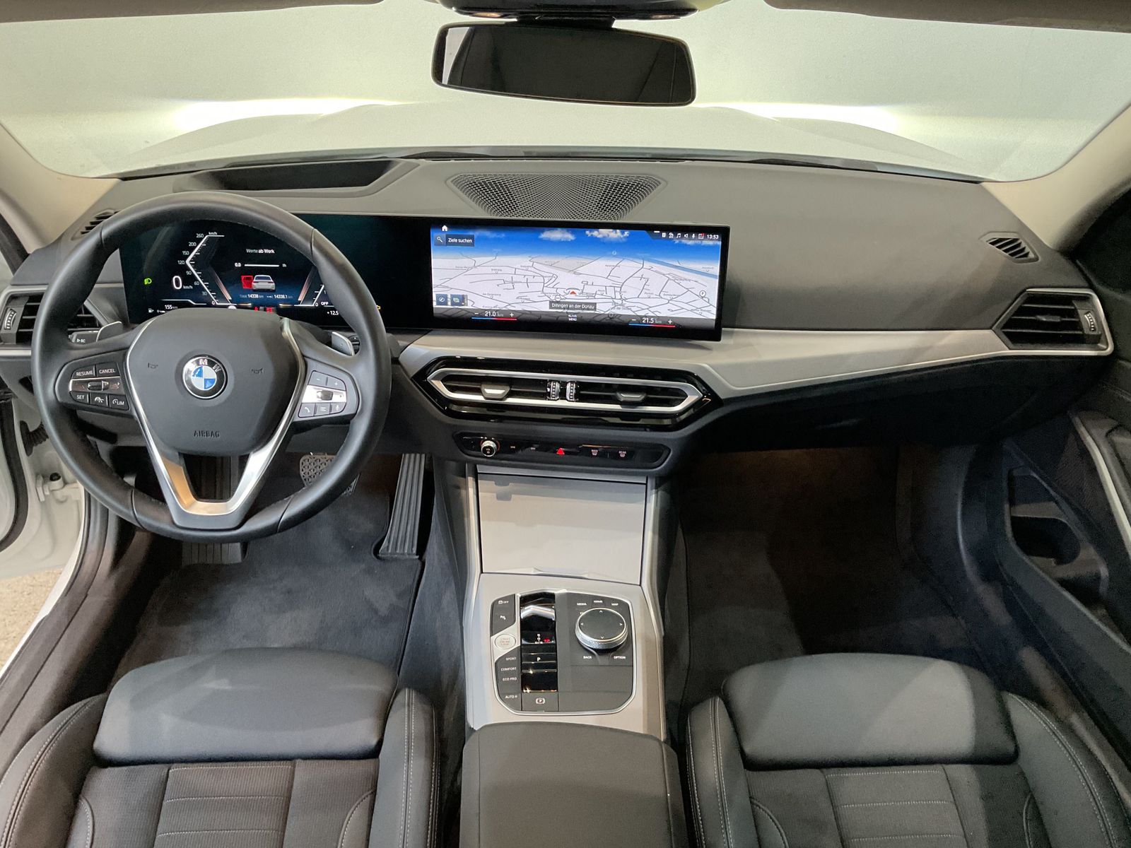 Fahrzeugabbildung BMW 320d xDrive Komfortzugang, Sitzheizung
