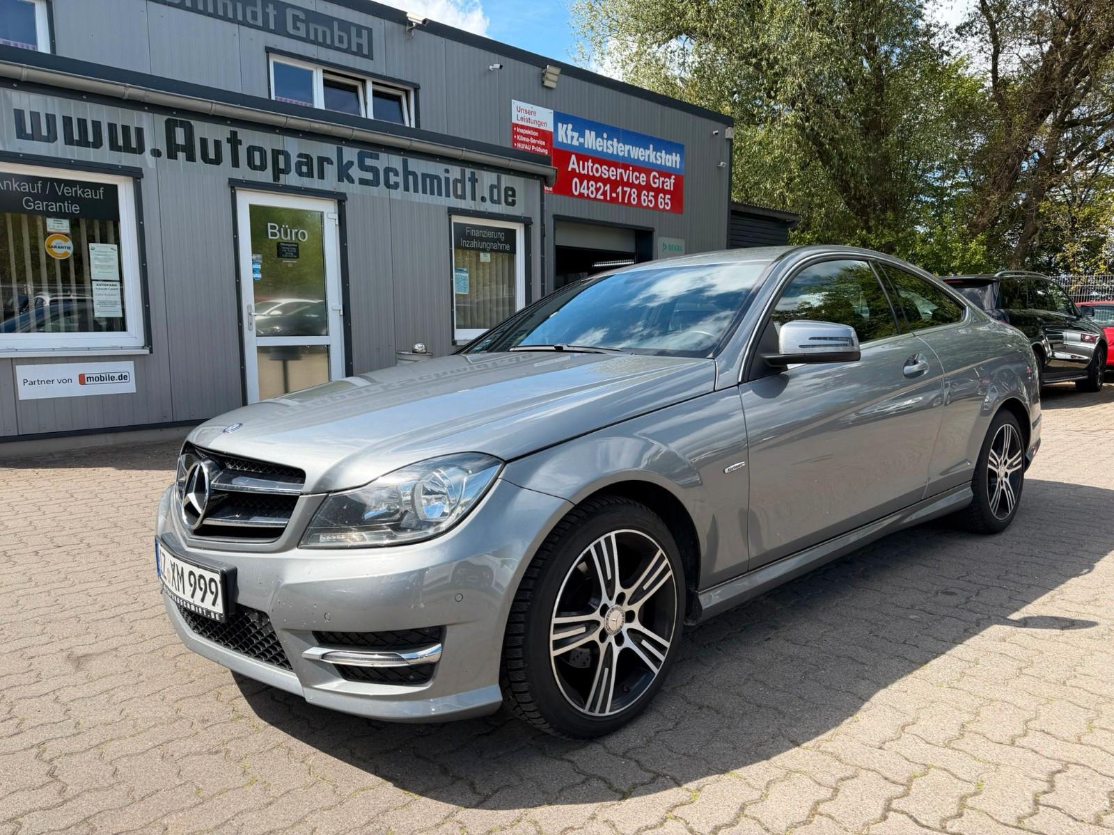 Mercedes-Benz C 220 Coupe AMG°AUTOM°T-LEDER°SZHG°NAVI°PDC°ALU!