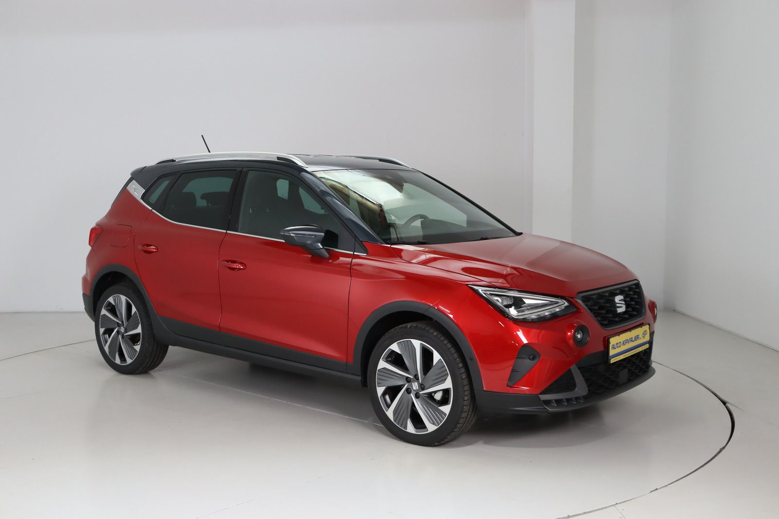 Fahrzeugabbildung SEAT Arona FR DSG * LED * Alcantara * PDC