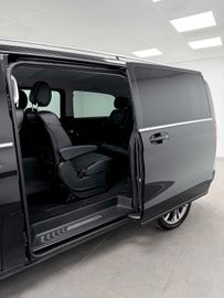 Mercedes V 250 - 8