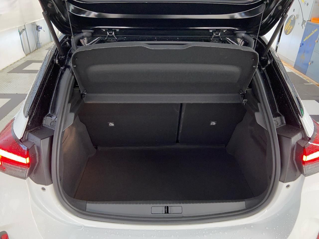 Fahrzeugabbildung Opel Corsa 1.2T GS - Navi, Kamera, Sitz-, Lenkradhzg.