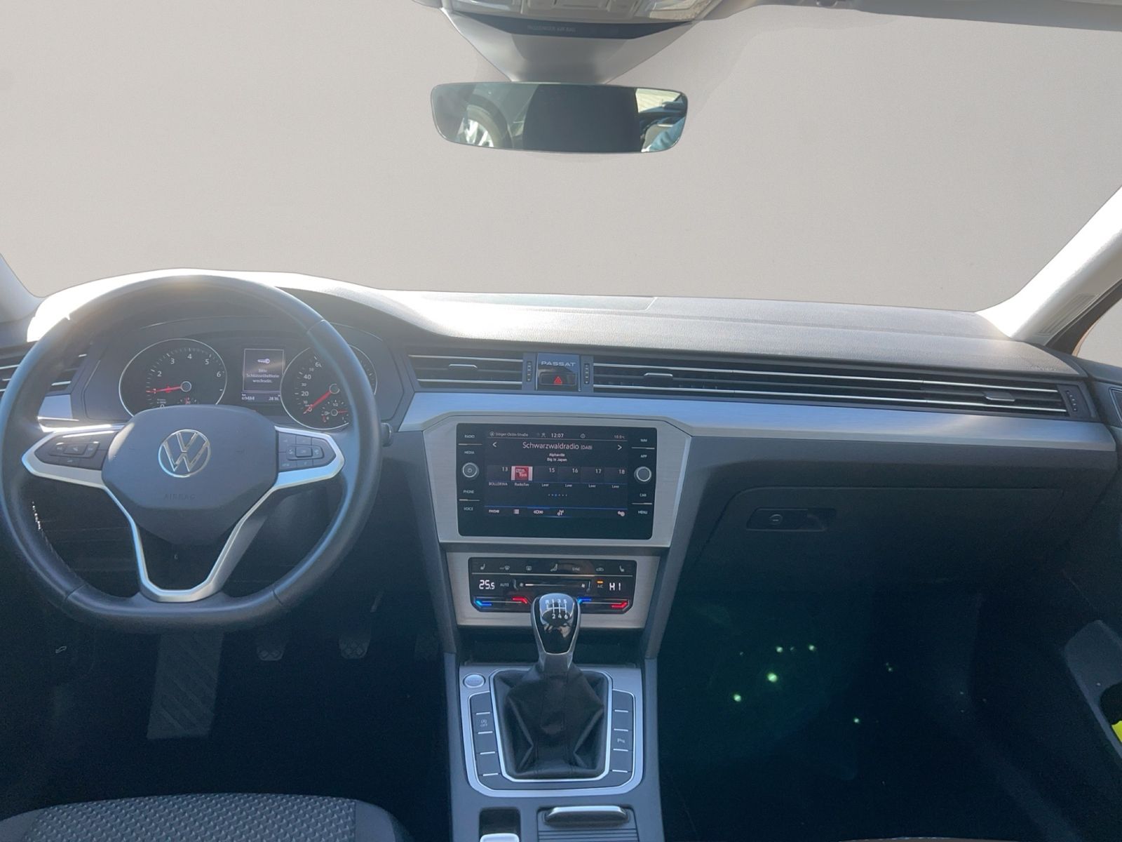 Passat Variant 1.5 TSI Conceptline, Navi, RearVi