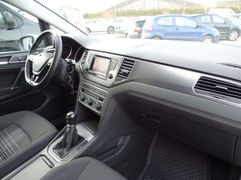 Fahrzeugabbildung Volkswagen Golf Sportsvan Lounge BMT/Start-Stopp *AHK / NAV