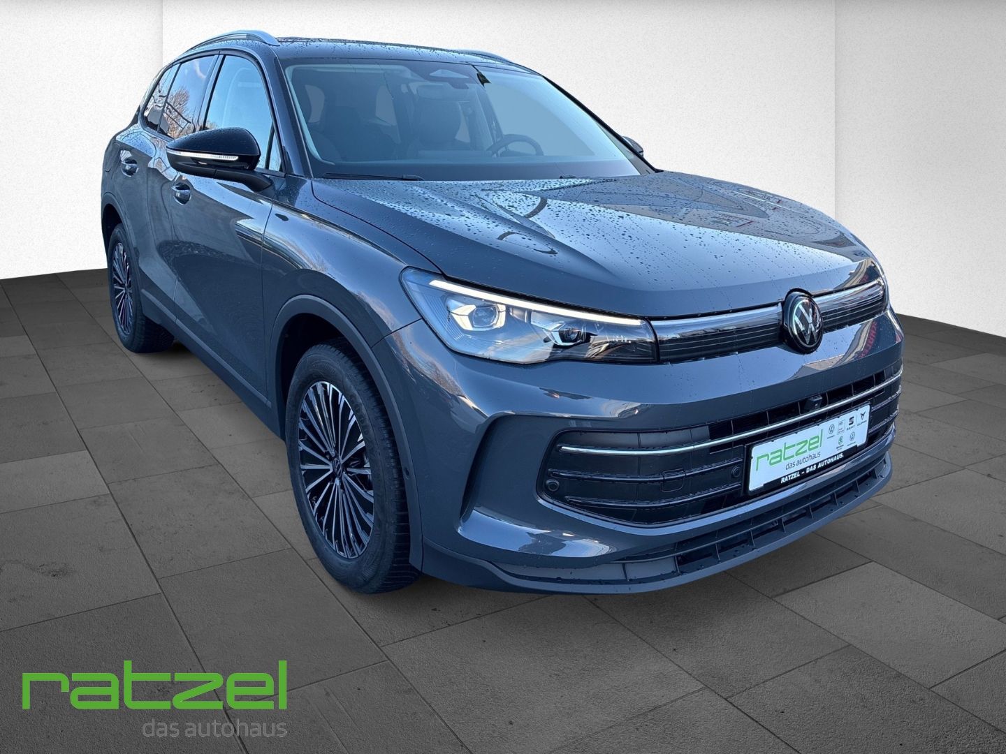 Fahrzeugabbildung Volkswagen Tiguan ENERGY 2.0 TDI DSG IQ-Light+AHK+Allwetter