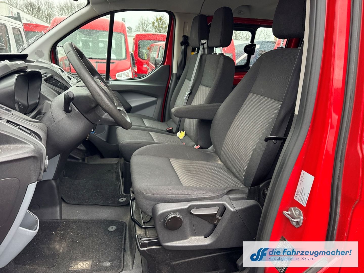 Fahrzeugabbildung Ford Transit Custom Tourneo 300 L1 *2535 *EXPORT