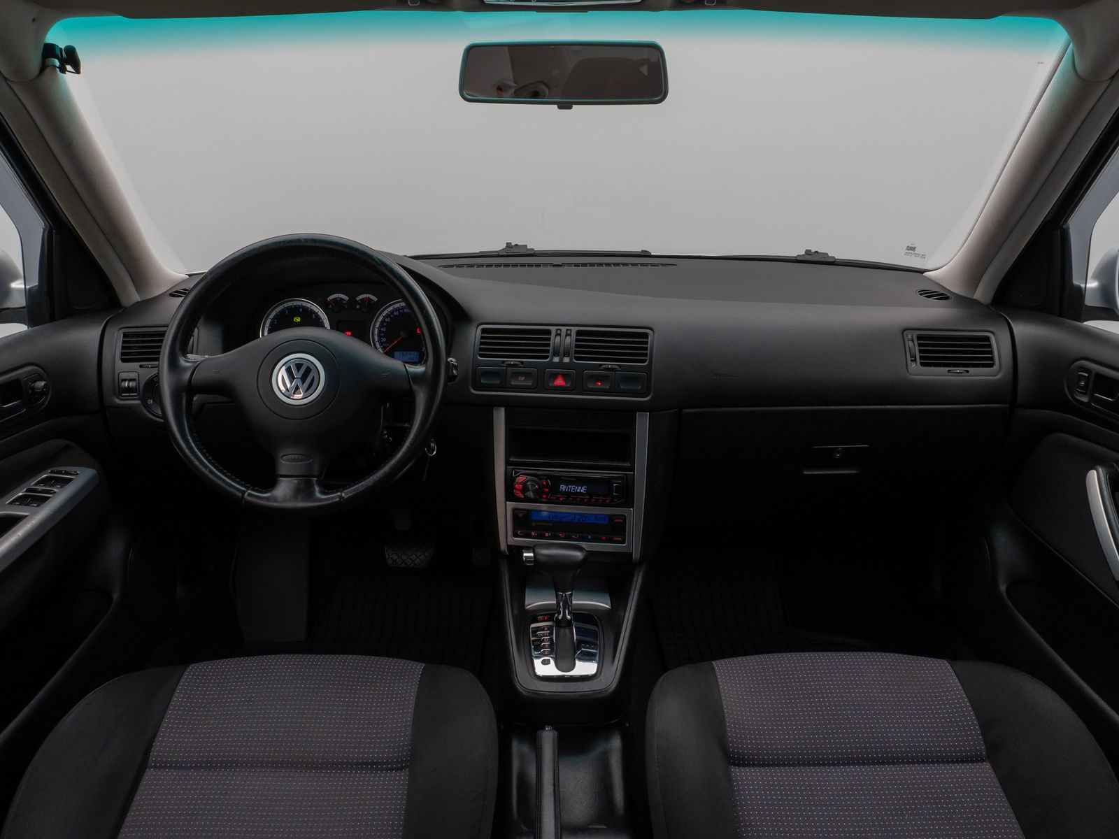 Fahrzeugabbildung Volkswagen Bora 1.6 Automat Special Lim. Klimaautomatik AHK