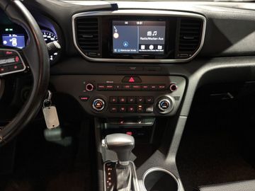 Fotografie des Kia Sportage 1.6 T-GDI 2WD DCT VISION