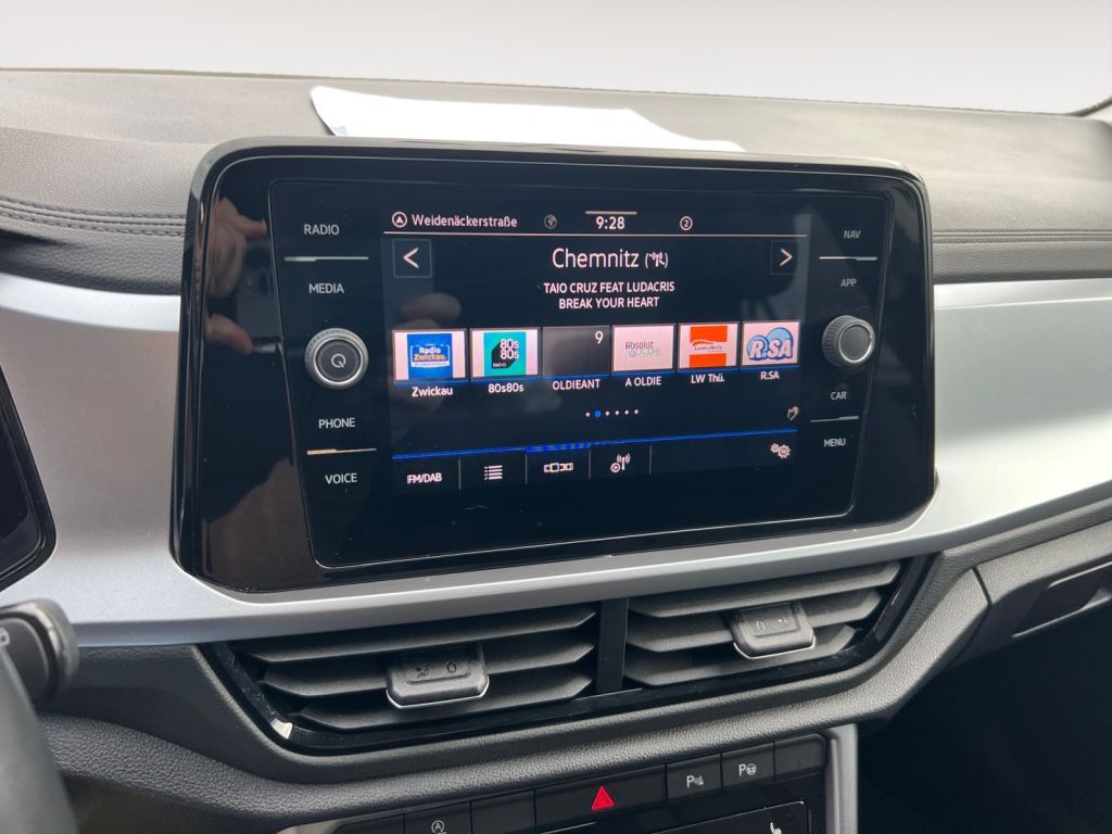 Fahrzeugabbildung Volkswagen T-Roc 1.5 TSI Life AHZV Standheizung