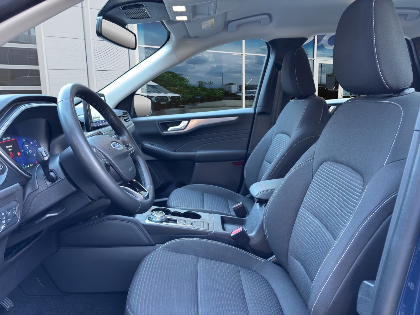 Fahrzeugabbildung Ford Kuga 2.5 PHEV Plug-In Hybrid Titanium