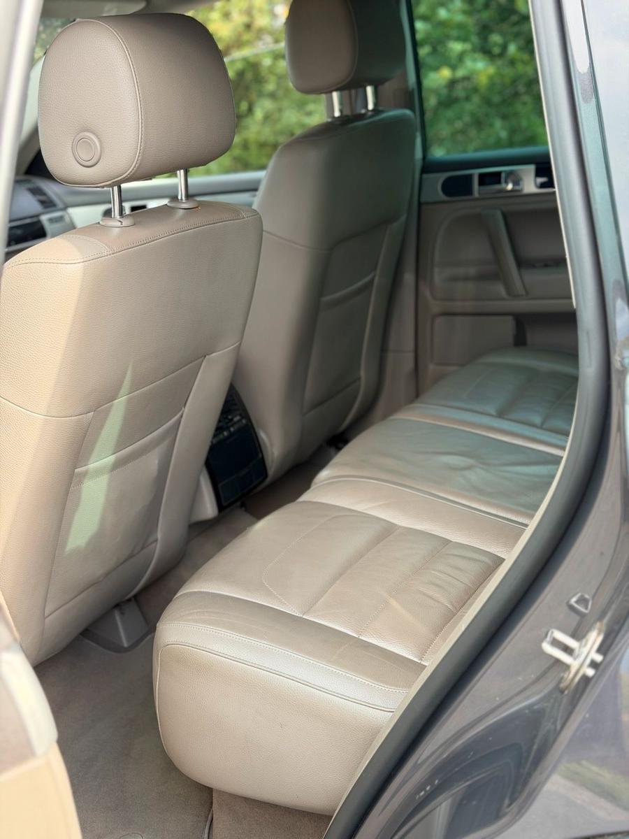 Volkswagen Touareg 2007 — photo 10