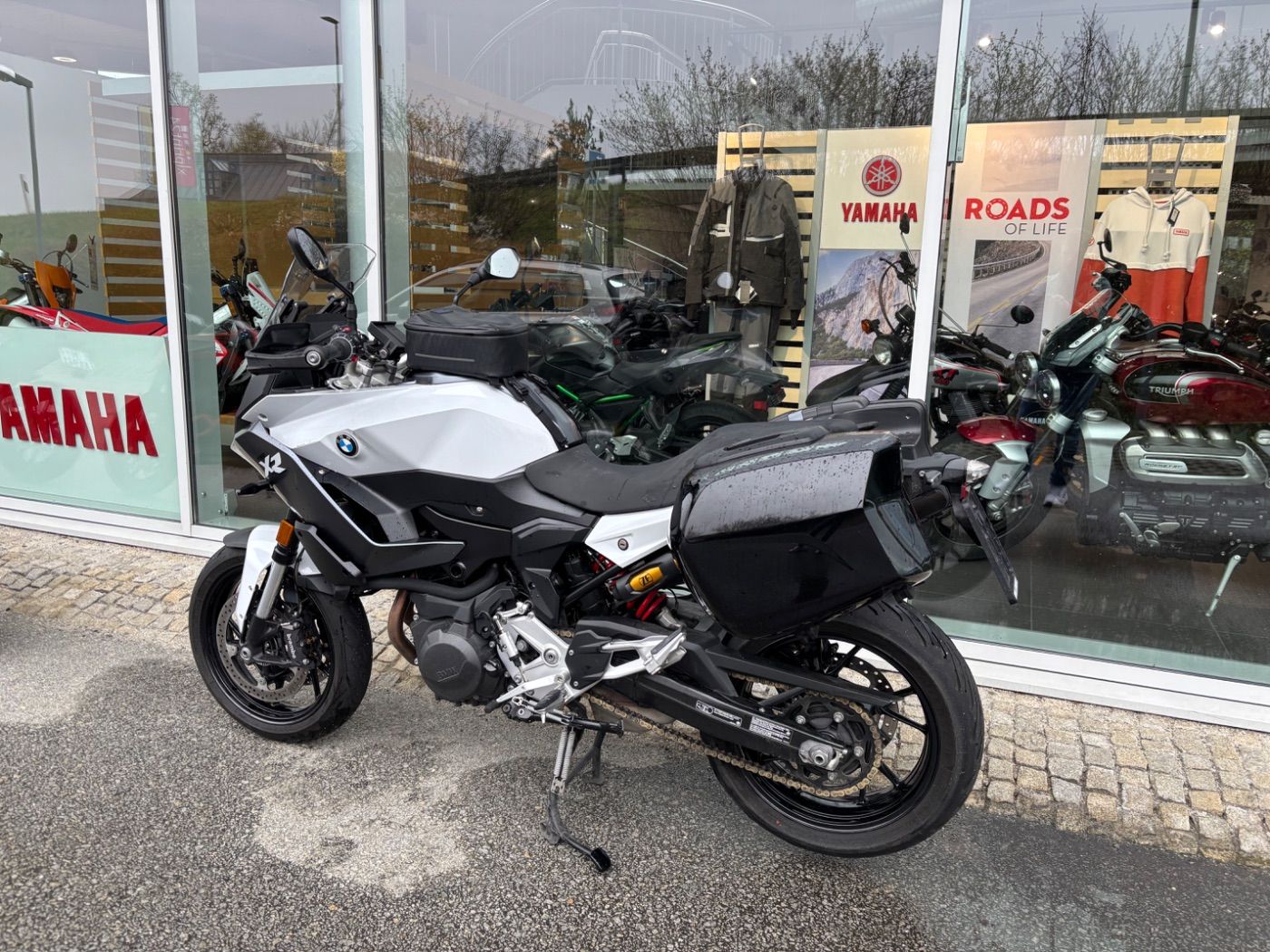 Fahrzeugabbildung BMW F 900 XR 4 Pakete Seitenkoffer