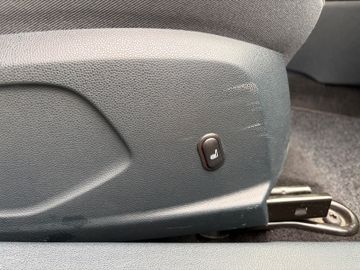 Bild 18 Ford Fiesta 3trg Champions Edition +KLIMA+AUX+SHZ+BT+