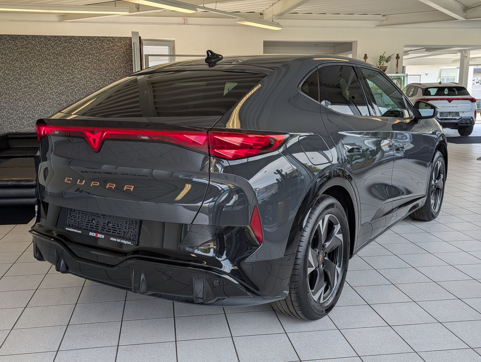 CUPRA Tavascan 210 kW Endura Drive-Pack 82kwh Navi-15" - Image 7