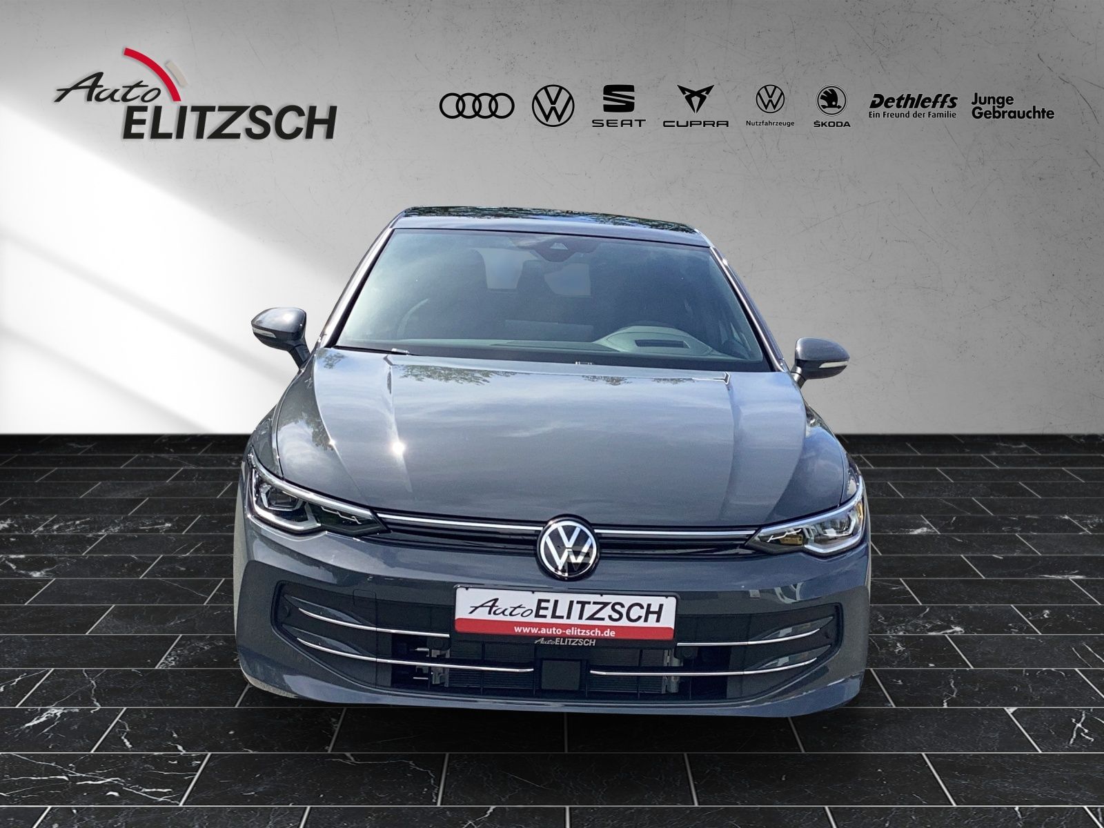 Fahrzeugabbildung Volkswagen Golf VIII eTSI Edition 50 DSG Matrix AHK Pano HU