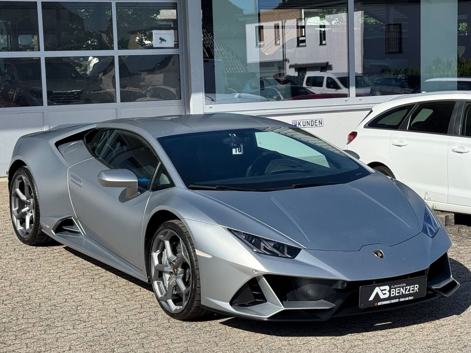 Fahrzeugabbildung Lamborghini Huracán EVO V10 /LIFT/SENSONUM/KAMERA/ACC