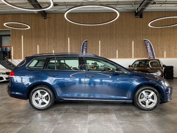 Volkswagen Golf VII Variant Trendline BlueTDI