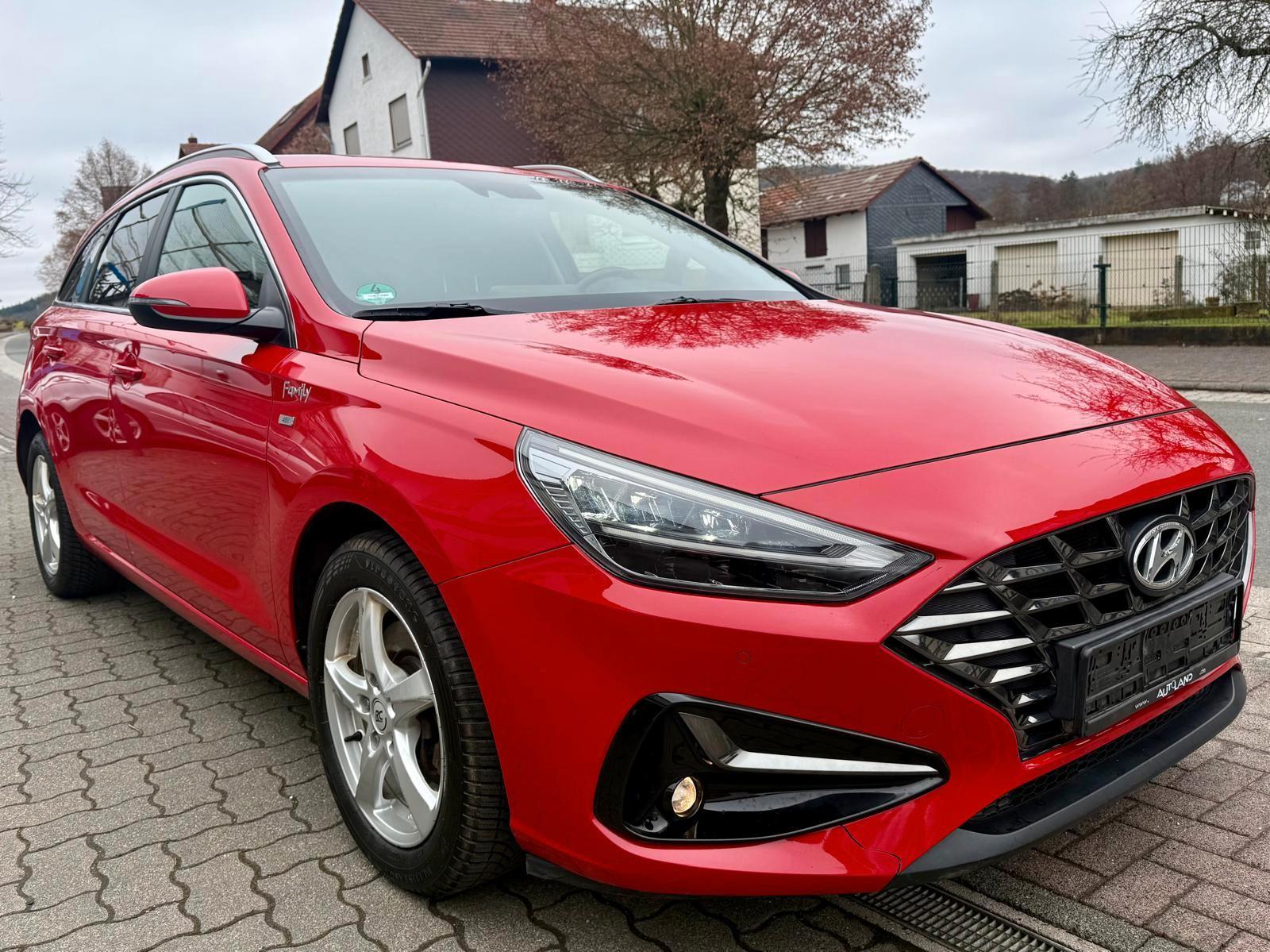 Hyundai i30  LED 1.5 Turbo Hybrid 117KW