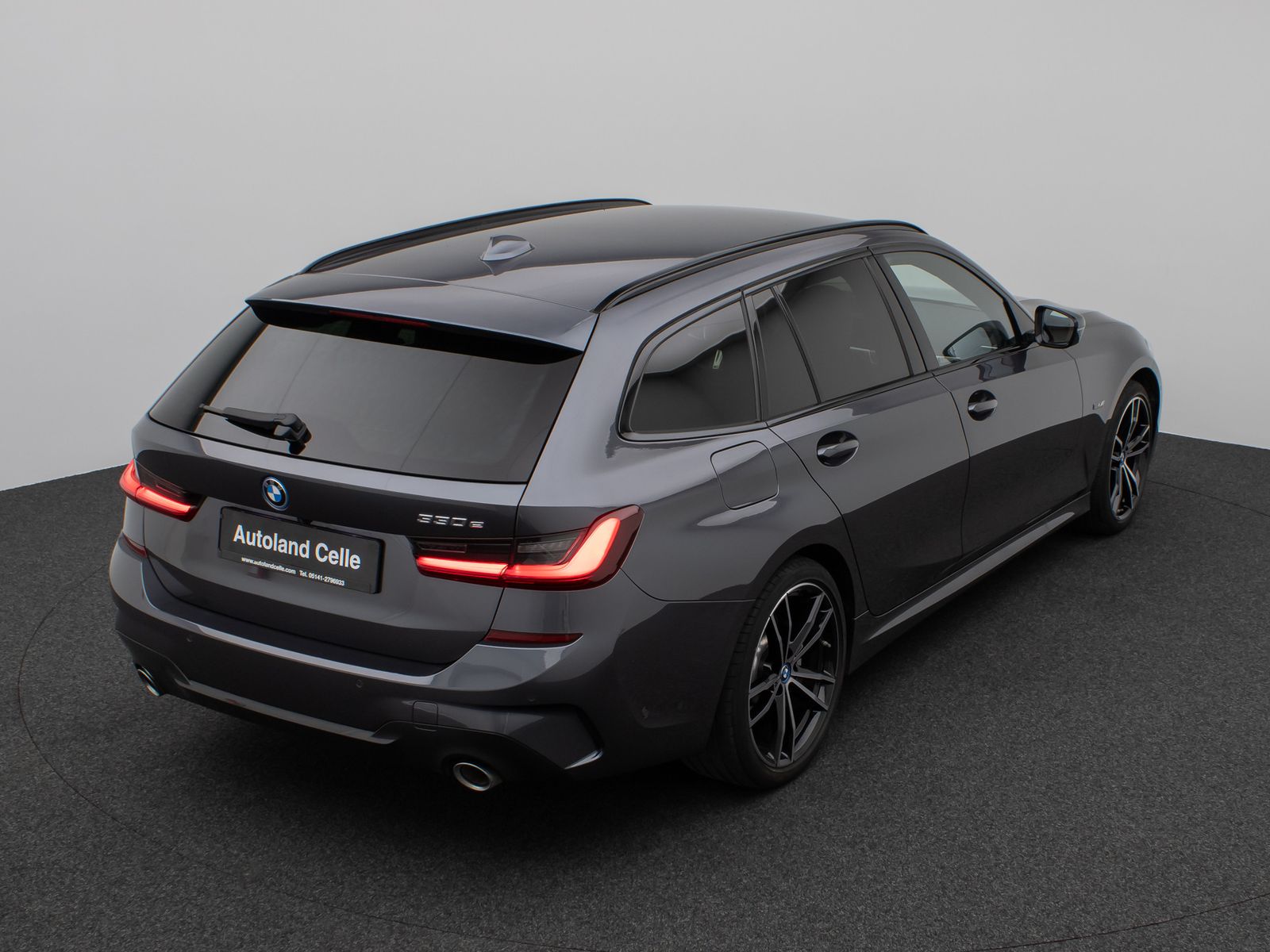 Fahrzeugabbildung BMW 330e  M Sport Kamera Laser HUD DAB HiFi Komfort