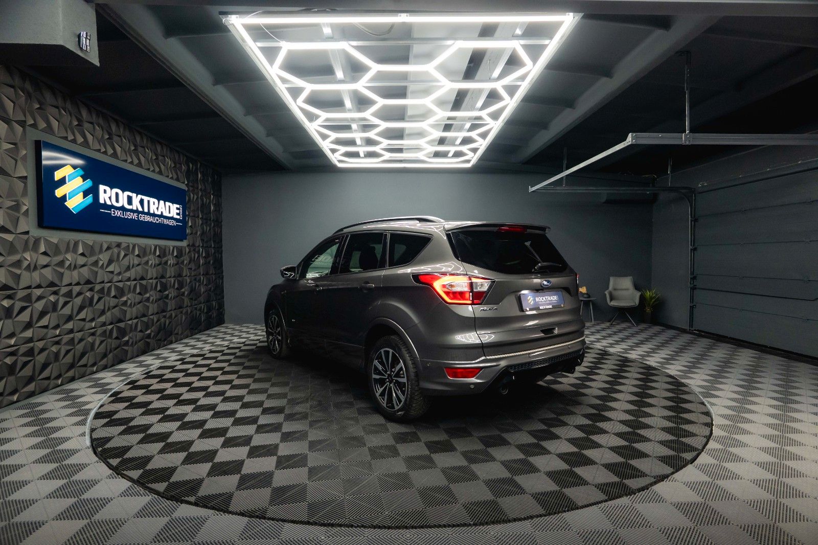 Fahrzeugabbildung Ford Kuga ST-Line 2.0 TDCi 4x4 *LED*Kamera*ACC*DAB*
