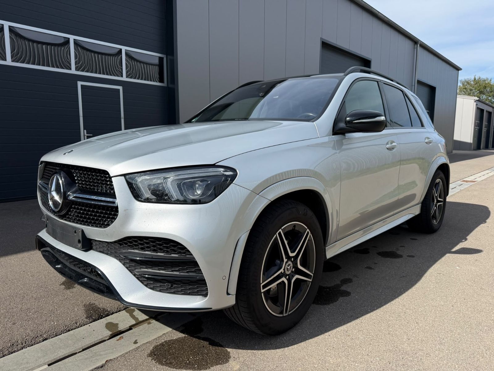 Mercedes-Benz GLE 300 4M+AMG-Line+Alu 20"+Pano-SD+Kamera+WR++ imagem 3