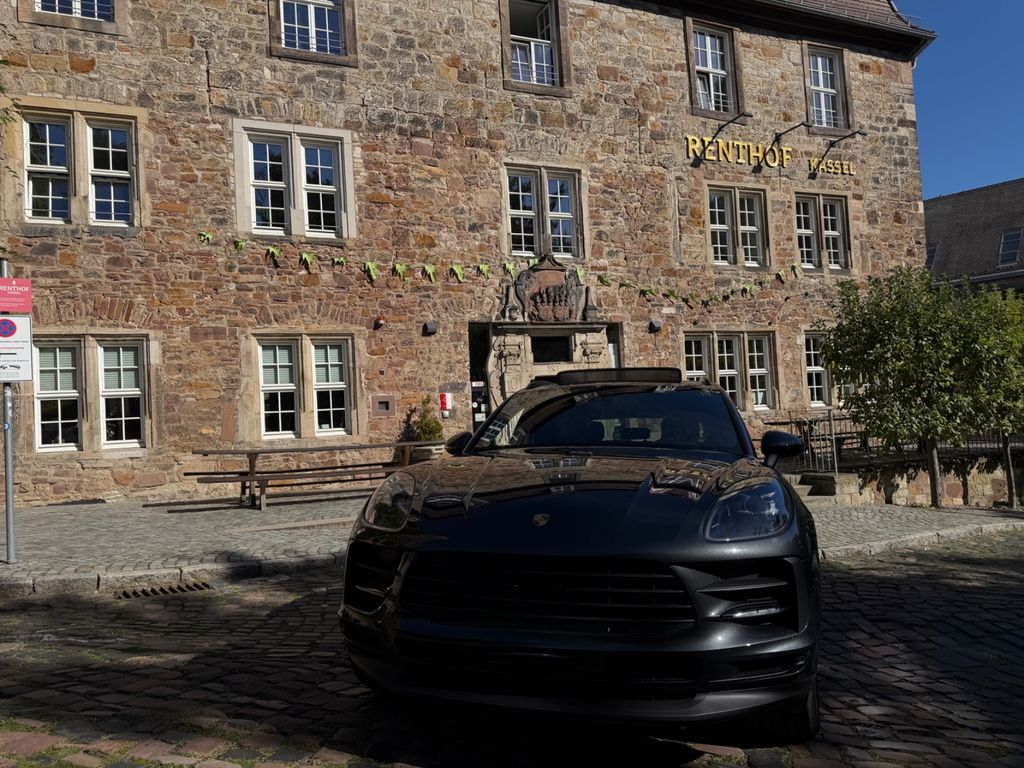 Image of Porsche Macan