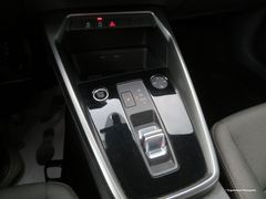 AUDI A3 Limousine 35 TDI S-line LED Navi ACC Rfk 17'' AUDI A3 Limousine 35 TDI S-line LED Navi ACC Rfk 17''