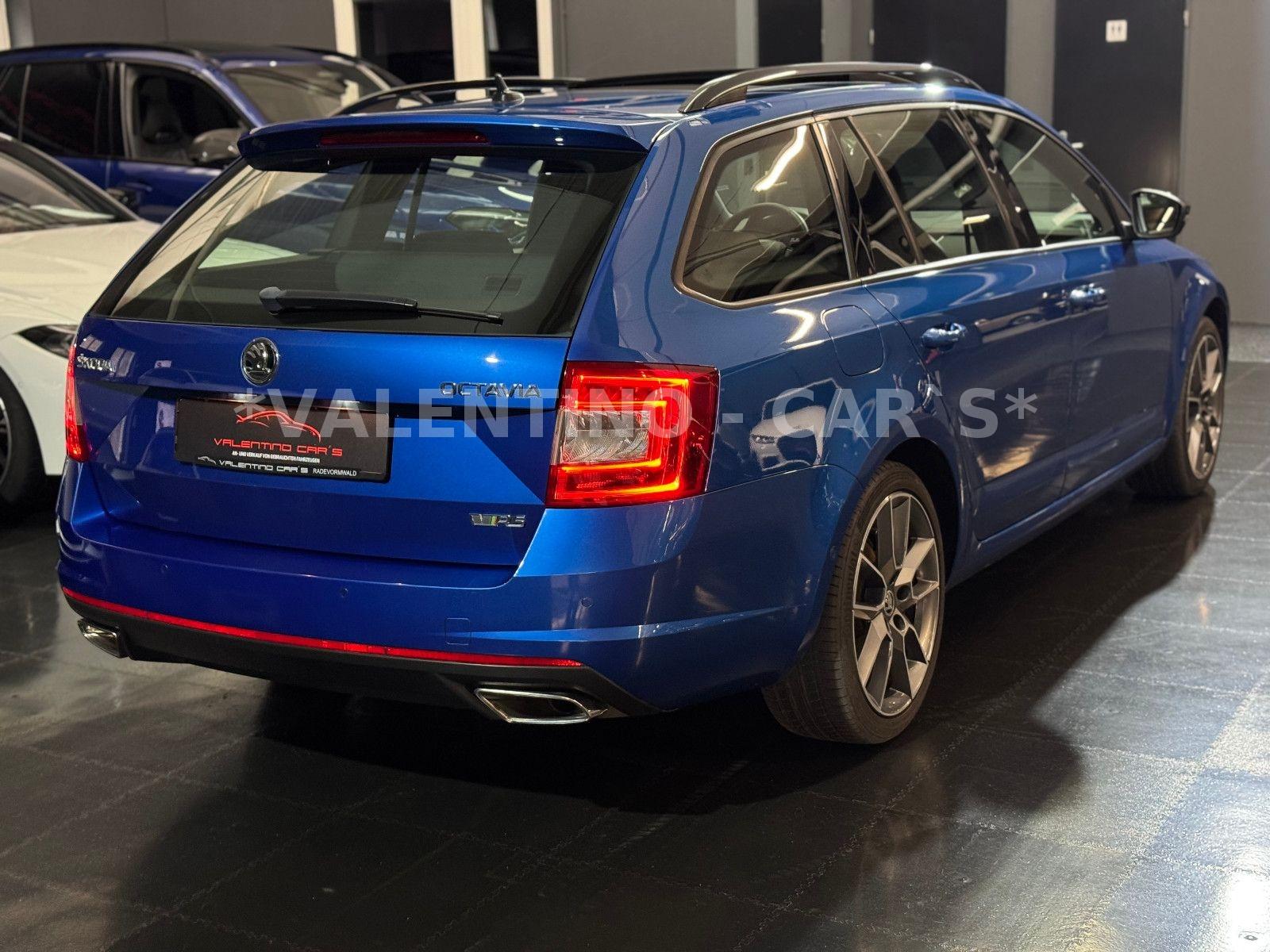 Skoda Octavia Combi RS DSG/Pano/Navi/PDC/Shz/Canton