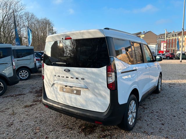 Ford Tourneo Courier Titanium Winterpaket 5JGarantie!