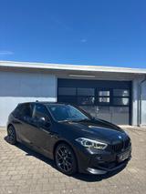 BMW 120 d M Sport NAVI/8G AUT/LED/M-PAKET/18Z/HUD/HK - BMW 120 d Gebrauchtwagen