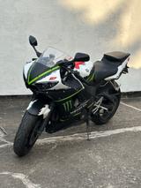Yamaha Yzf R6 - YAMAHA 2002 R6