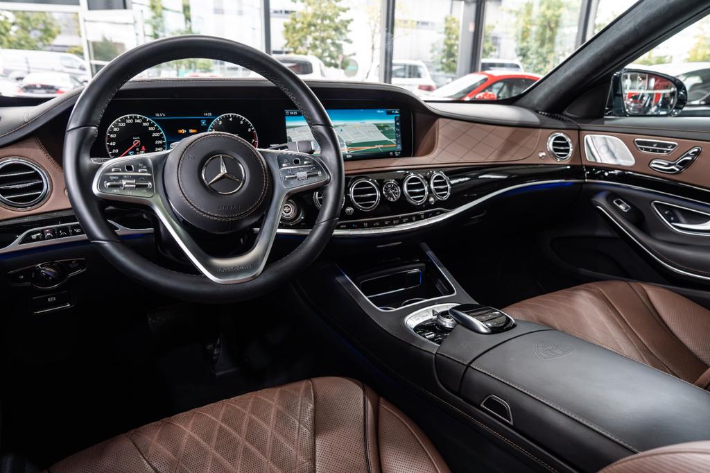Mercedes-Benz S 560