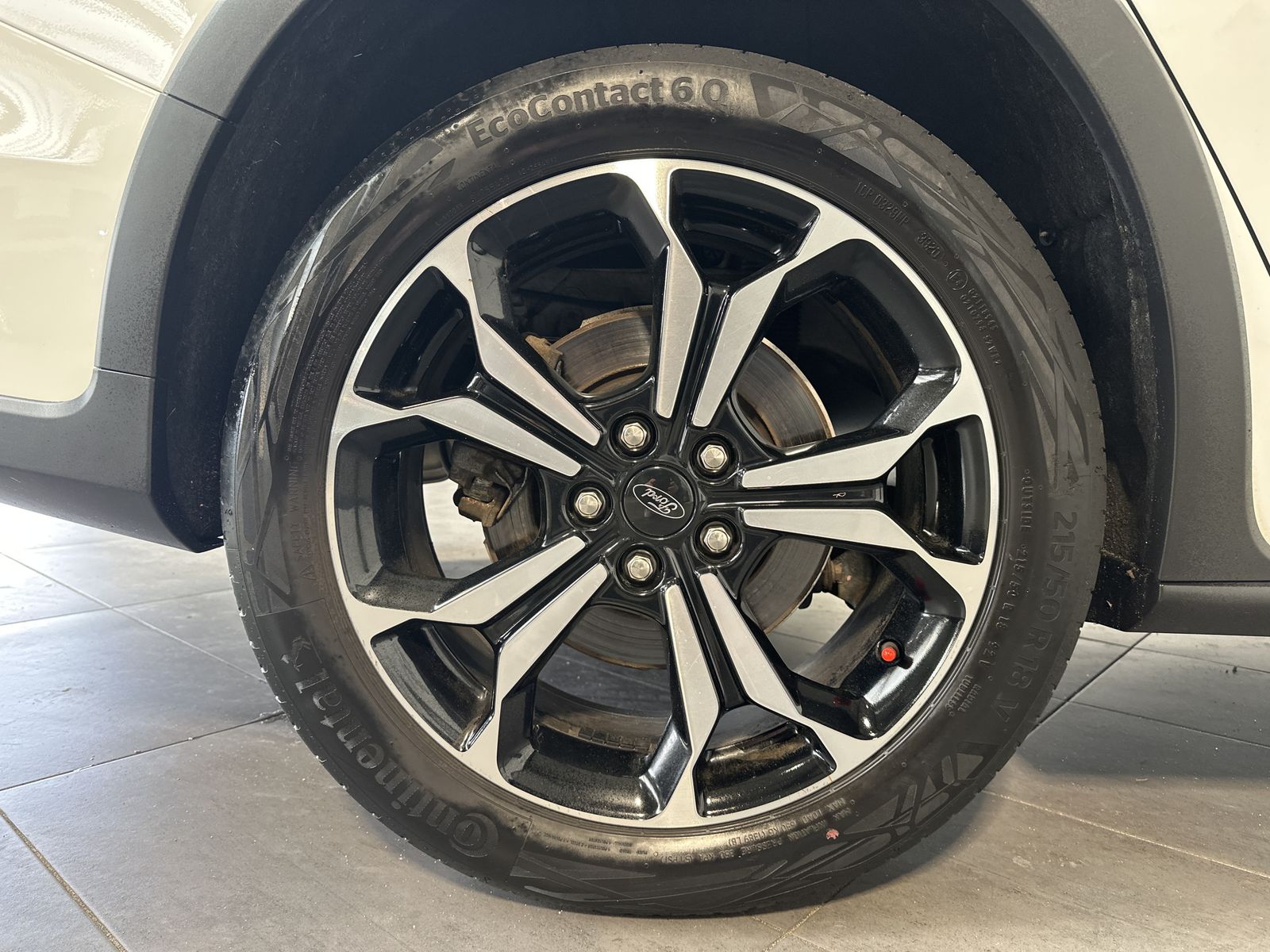Fahrzeugabbildung Ford Focus 1.5 EB Aut. ACTIVE X NAV+LED+PANO+KAM+VC