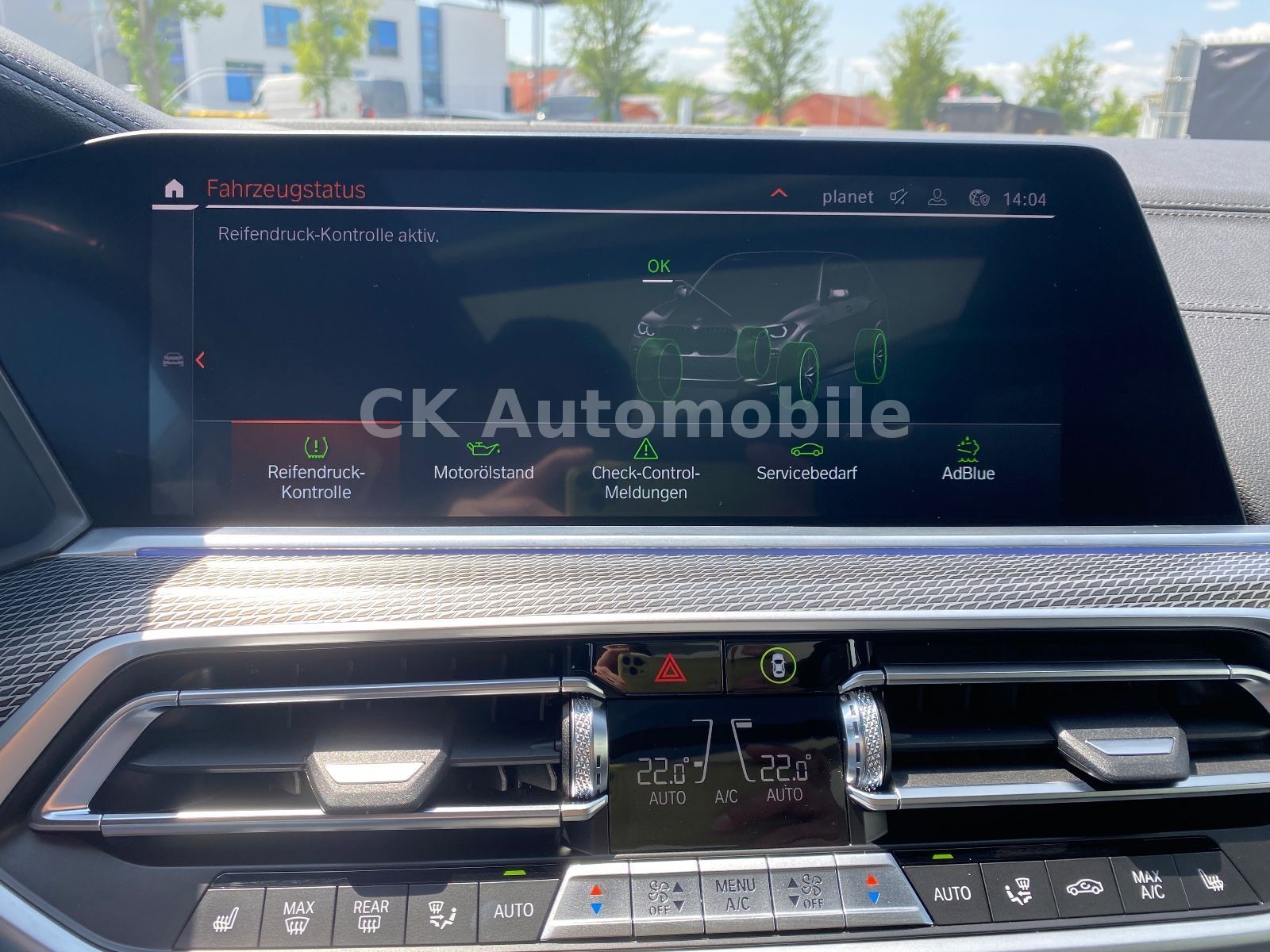 Fahrzeugabbildung BMW X5 xDrive 40d M-Sport/laser/Head-Up/Pano/ACC/AHK