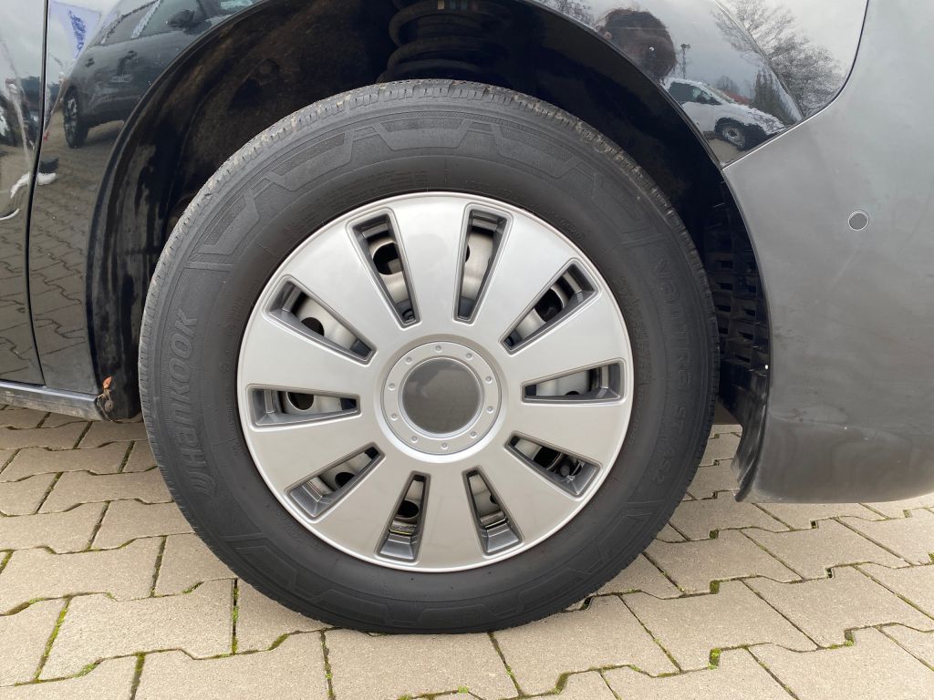 Fahrzeugabbildung Citroën Jumpy M BlueHDi 120 EAT8 Club *AZV*PDC hinten*