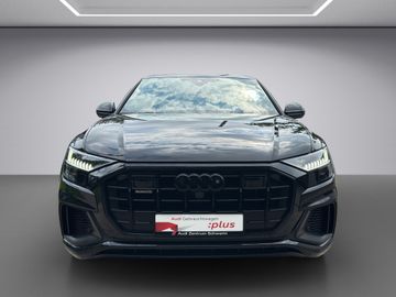 Audi Q8 - 8