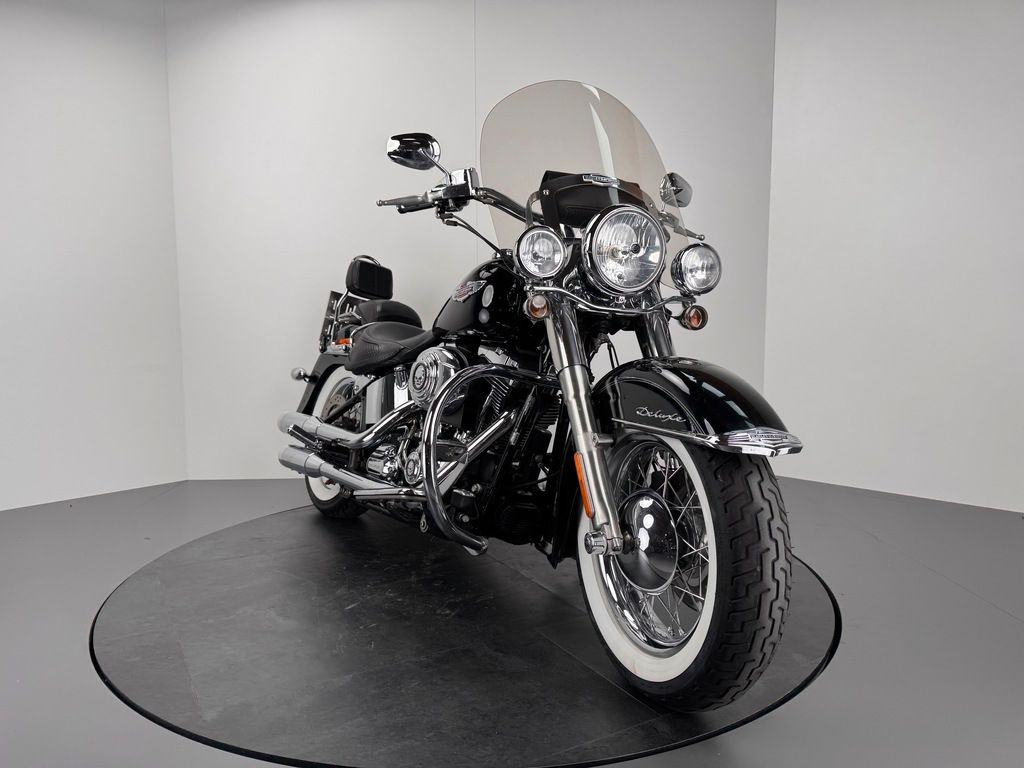 Fahrzeugabbildung Harley-Davidson SOFTAIL DELUXE FLSTN *TOP-ZUSTAND *KESSTECH *5HD