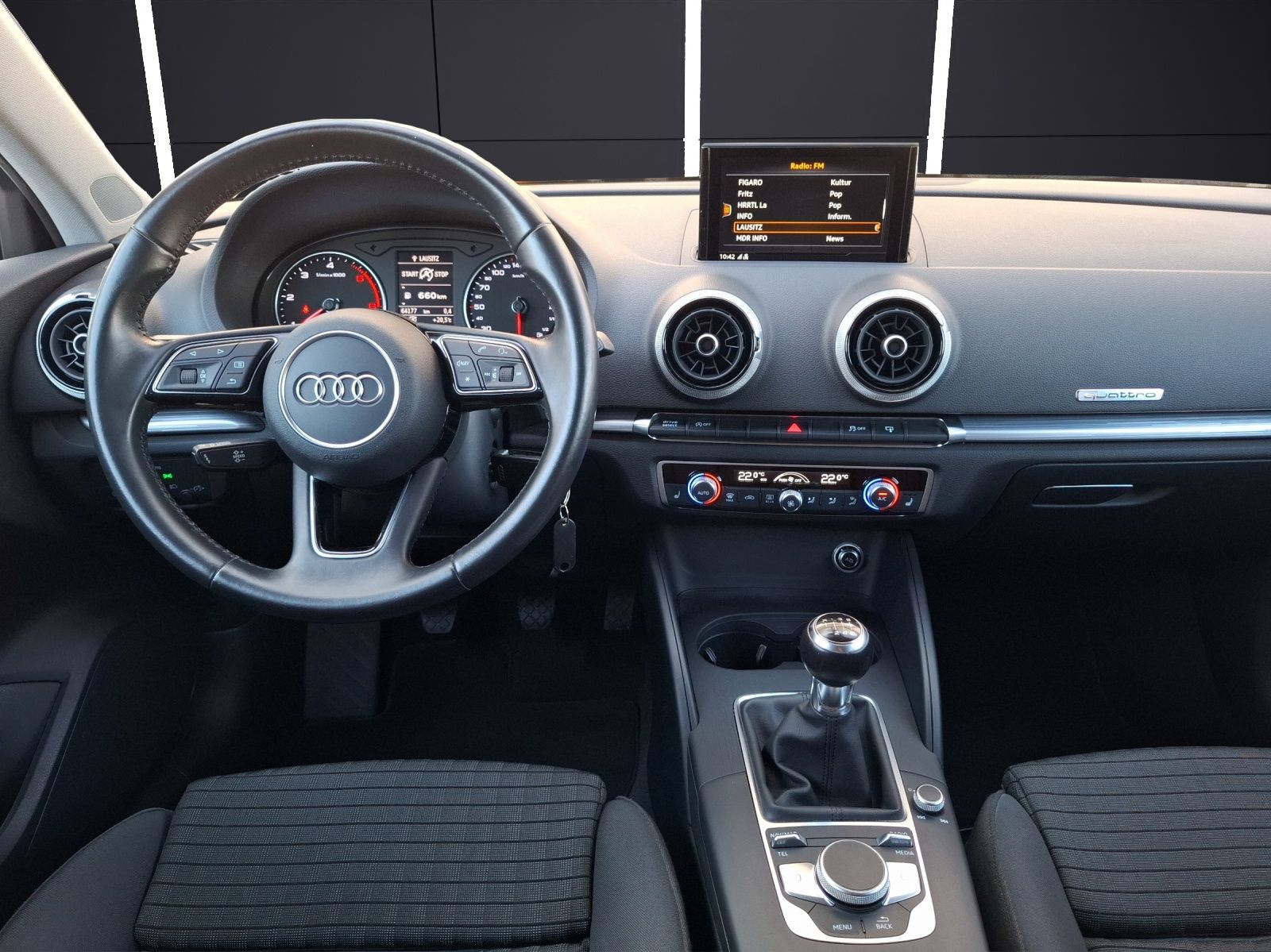 Fahrzeugabbildung Audi A3 Limousine TDI quattro sport LED NAVI SOUND