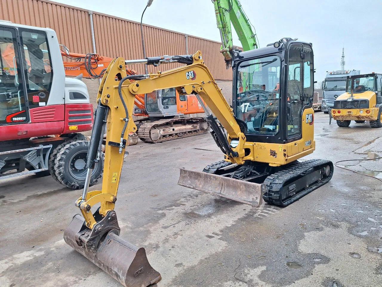 CAT 302.7