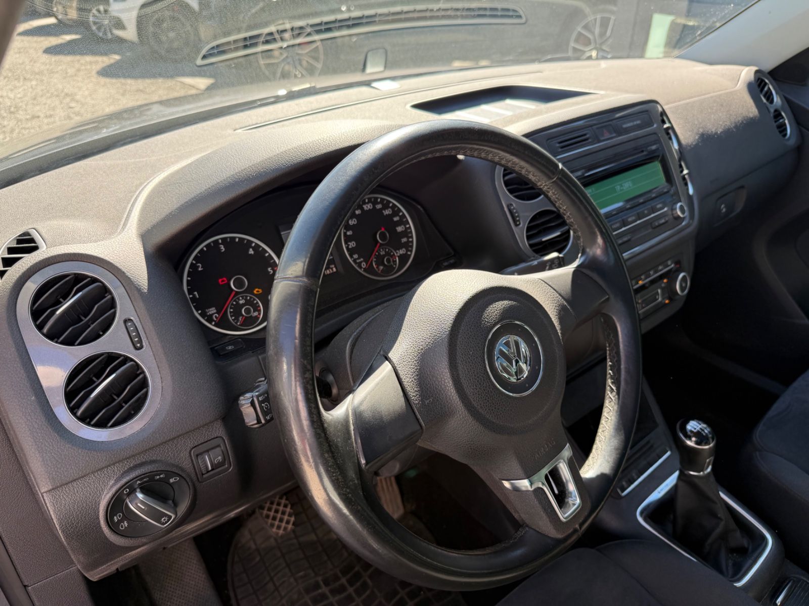 VW Tiguan Tiguan Sport & Style 2.0 TDI 4Motion*Panorama*, Ansicht 8