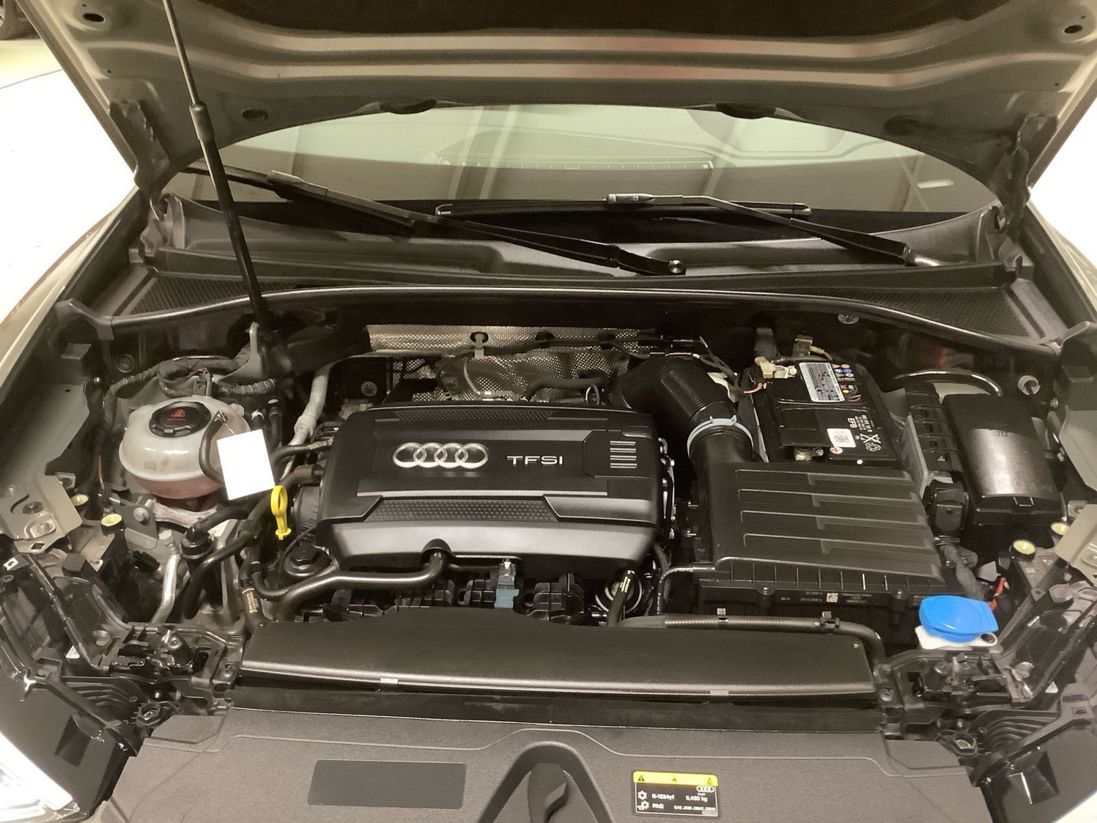 Q3 S line 45 TFSI quattro 169 kW,Navi,LED,elektr