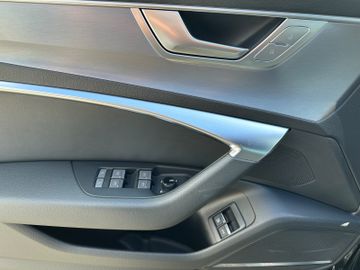 Fahrzeugabbildung Audi A7 Sportback 50 TFSI e Quattro 2x S Line 20"