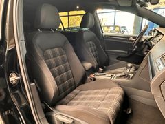 VW Golf VII Variant GTD*Temp.*Sport*LMR*Bi-Xenon*