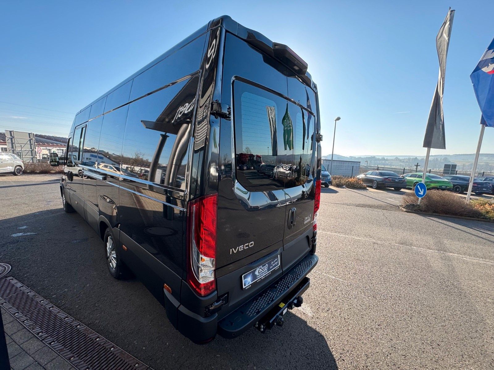 Fahrzeugabbildung Iveco Daily 35S21 HA8 3.0L *R4.100mm*Automatik*AHK*LED