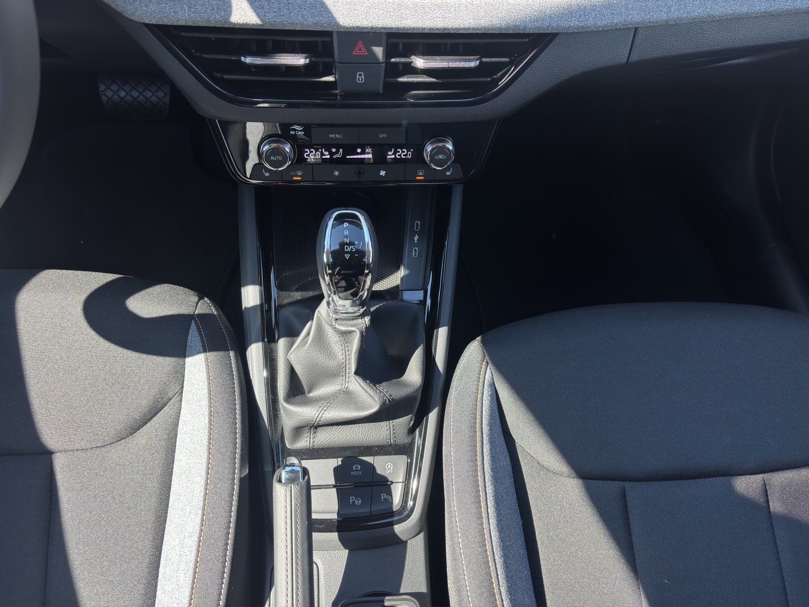 Fahrzeugabbildung SKODA Kamiq Balance 1,0 TSI 85 kW DSG AHK/MATRIX/ACC/