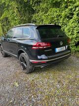 Volkswagen Touareg EXECUTIVE-EDITION 3.0 V6 TDI  1. Hand - VW Touareg in Duisburg