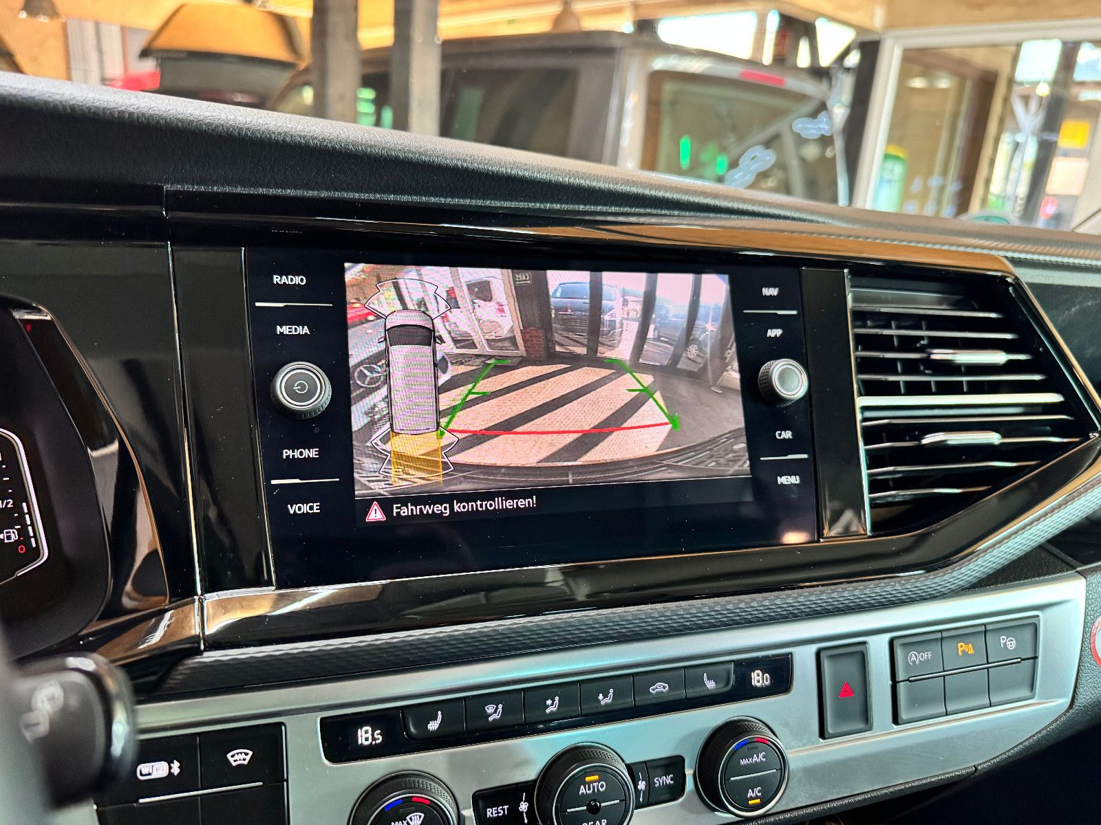 Volkswagen T6.1 California Beach Edition VR ACC LED DSG foto 22