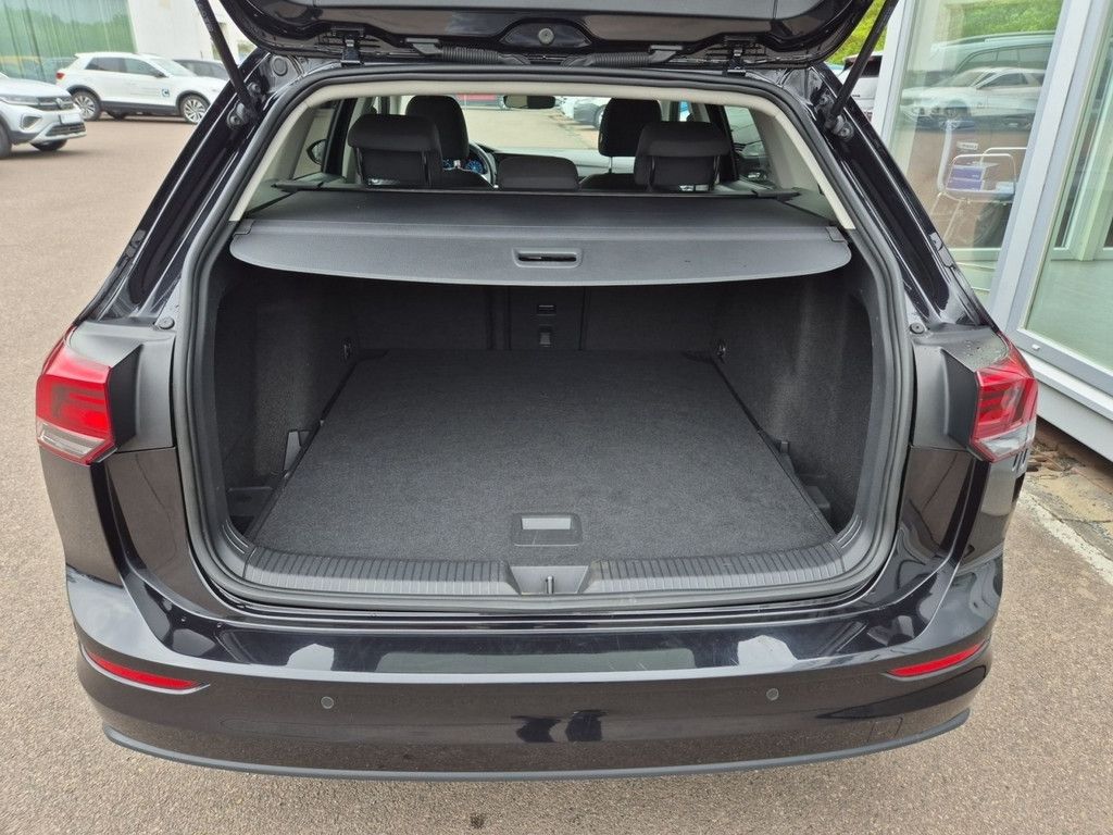 Golf VIII Variant 2.0 TDI Life *DSG*AHK*LED*NAVI