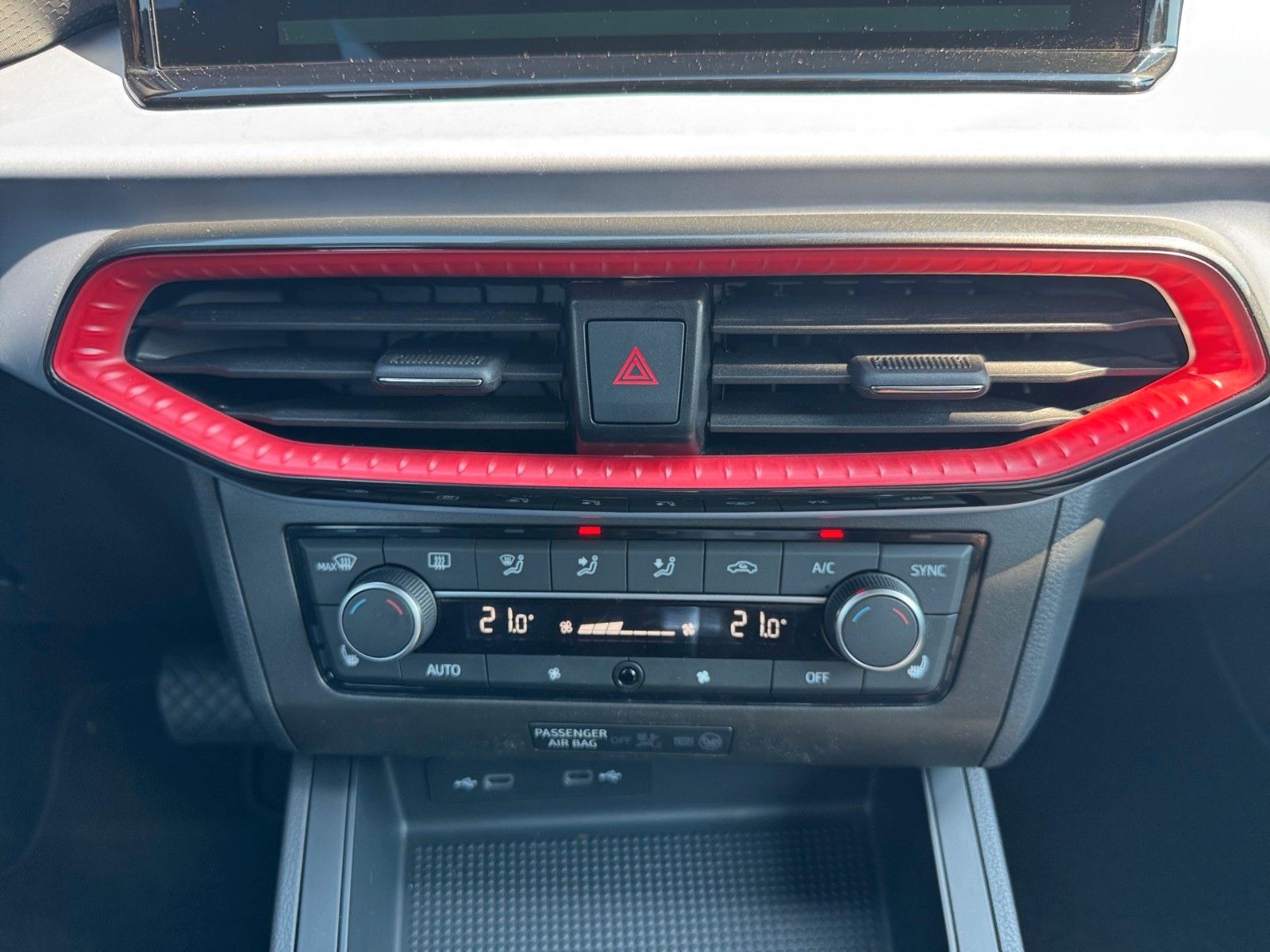Fahrzeugabbildung SEAT Ibiza FR-Line 1.0 TSI